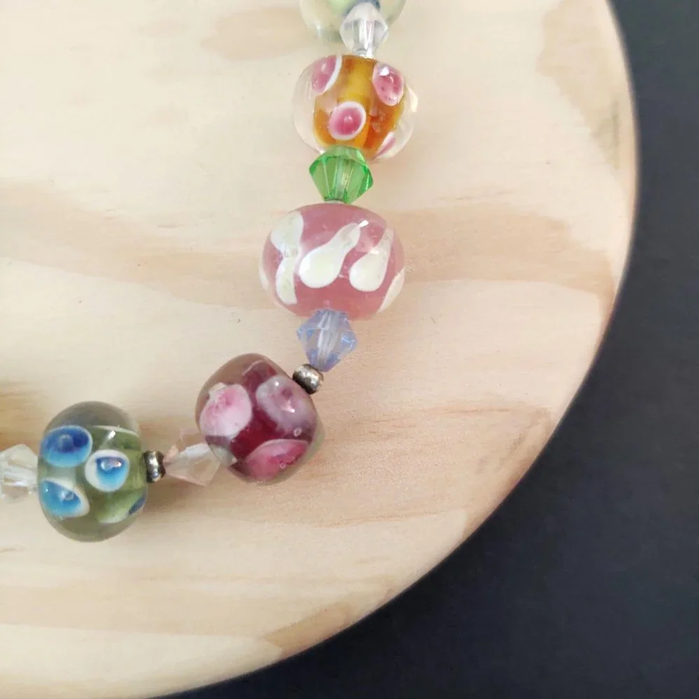 Arty glass and crystal bead bracelet - Picture 8 of 14